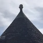Trulli Nel Cuore Della Valle D'itria Con Piscina Privata *