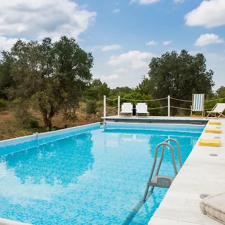 Trulli Nel Cuore Della Valle D'itria Con Piscina Privata Ceglie Messapica