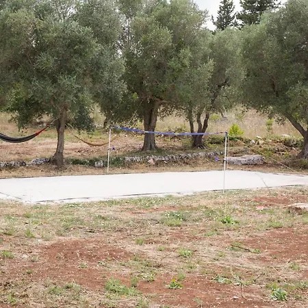 Trulli Nel Cuore Della Valle D'itria Con Piscina Privata